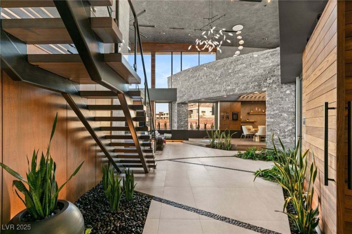 8,438 Sq. Ft. Mansion in Henderson, NV ($11,650,000)
