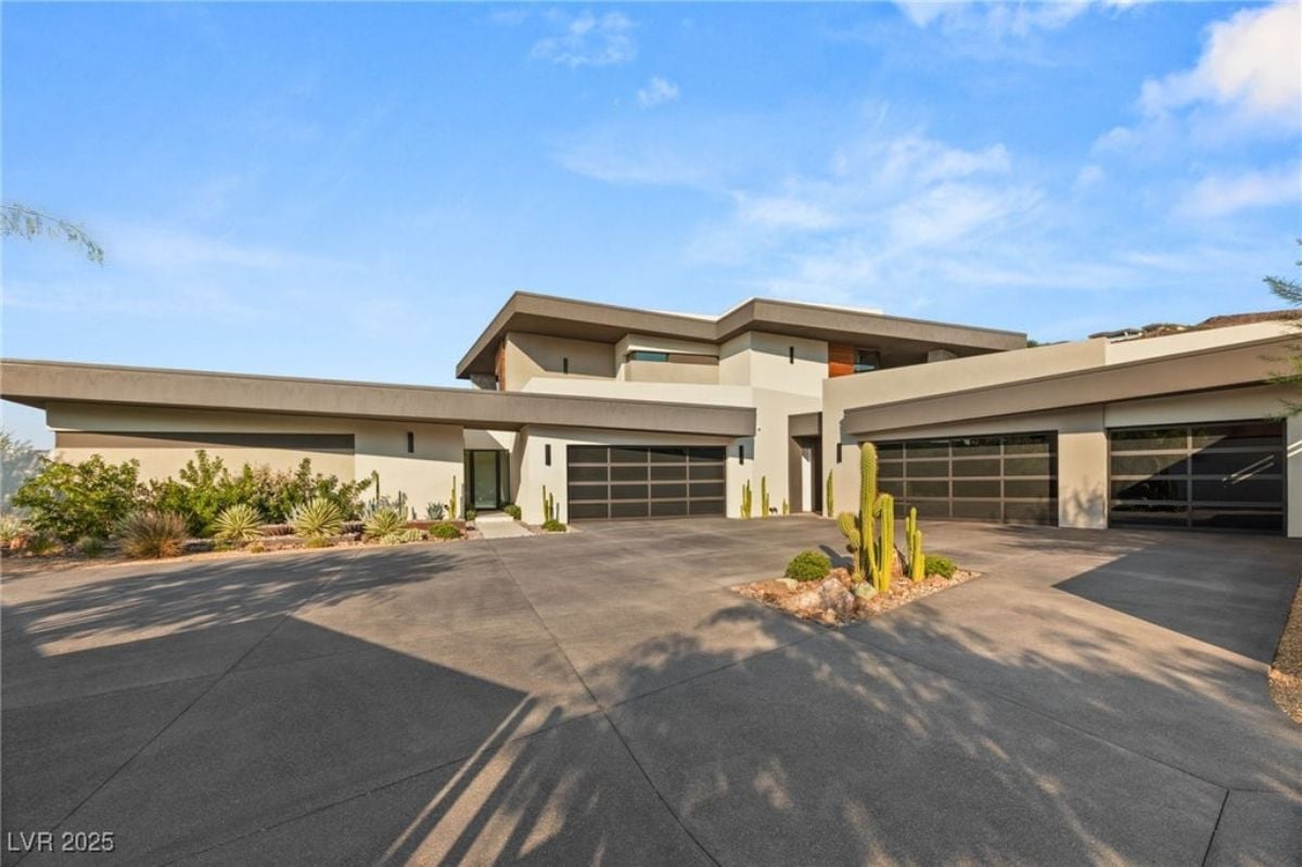 8,438 Sq. Ft. Mansion in Henderson, NV ($11,650,000)