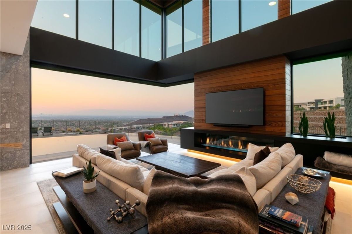 8,438 Sq. Ft. Mansion in Henderson, NV ($11,650,000)