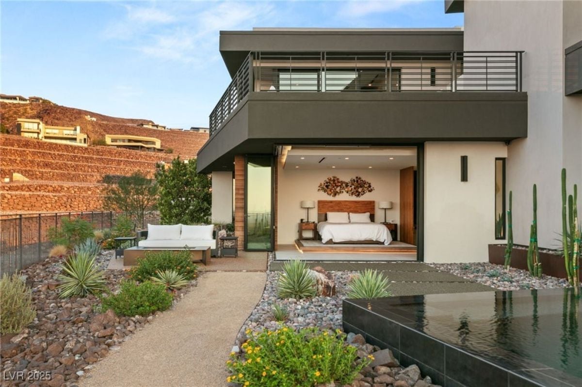 8,438 Sq. Ft. Mansion in Henderson, NV ($11,650,000)