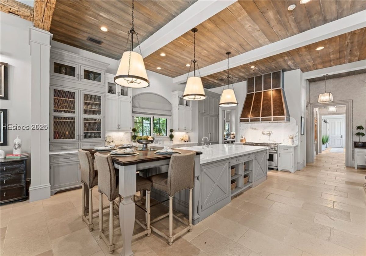 8,025 Sq. Ft. Mansion in Hilton Head Island, SC ($10,750,000)