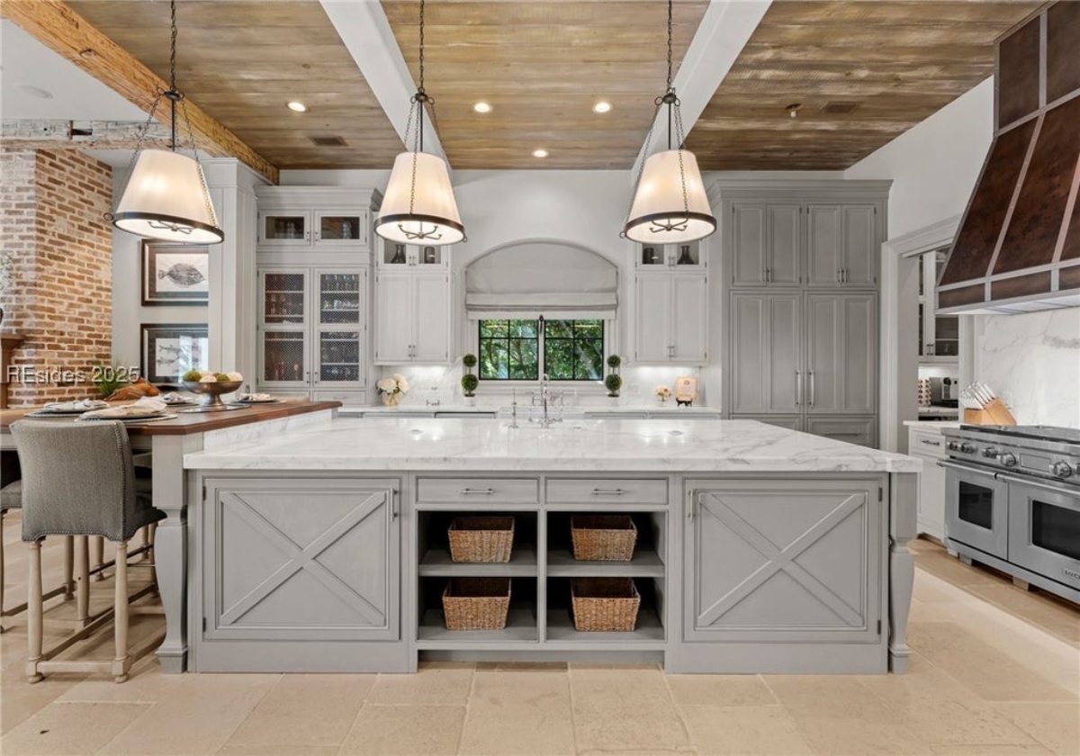8,025 Sq. Ft. Mansion in Hilton Head Island, SC ($10,750,000)