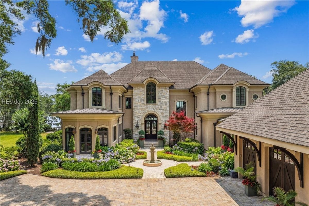 8,025 Sq. Ft. Mansion in Hilton Head Island, SC ($10,750,000)