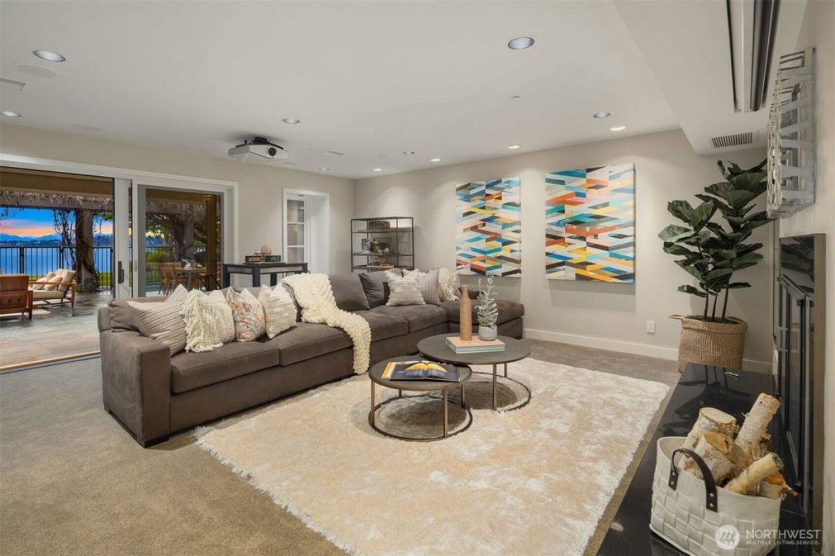 7,759 Sq. Ft. Mansion in Hunts Point, WA ($35,000,000)