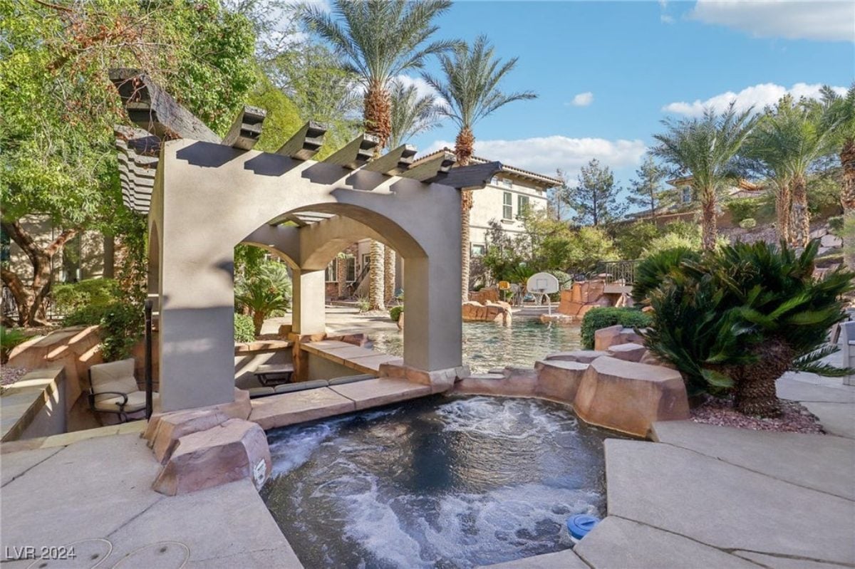 10,643 Sq. Ft. Mansion in Las Vegas, NV ($10,990,000)