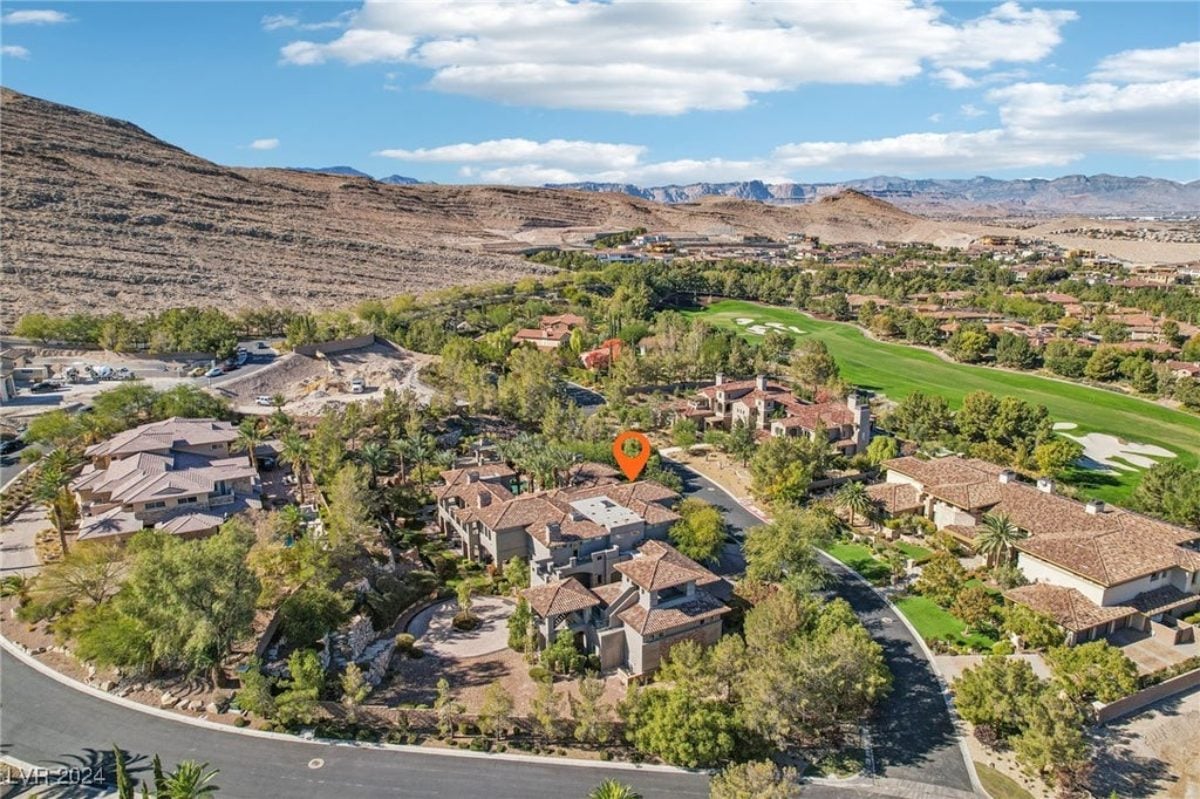 10,643 Sq. Ft. Mansion in Las Vegas, NV ($10,990,000)