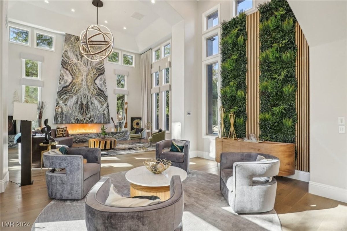 10,643 Sq. Ft. Mansion in Las Vegas, NV ($10,990,000)