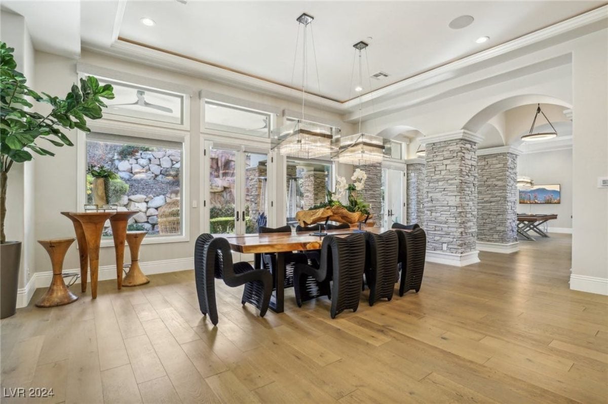 10,643 Sq. Ft. Mansion in Las Vegas, NV ($10,990,000)