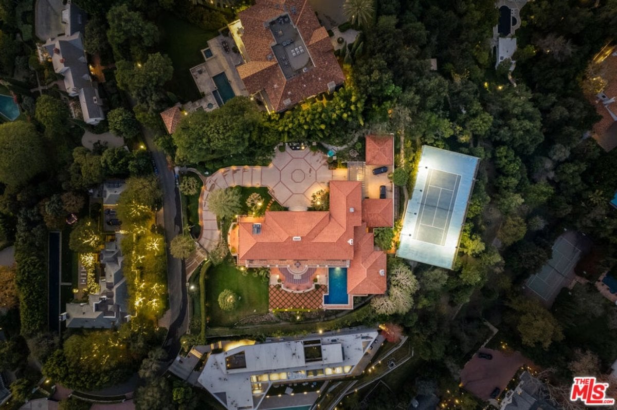 11,000 Sq. Ft. Mansion in Los Angeles, CA ($34,750,000)