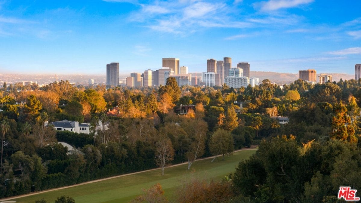 11,000 Sq. Ft. Mansion in Los Angeles, CA ($34,750,000)