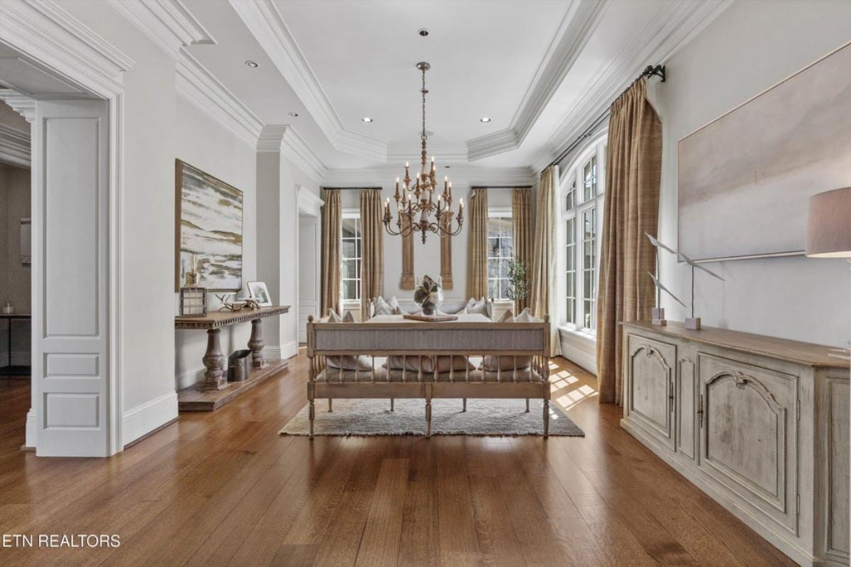 13,361 Sq. Ft. Mansion in Louisville, TN ($7,950,000)