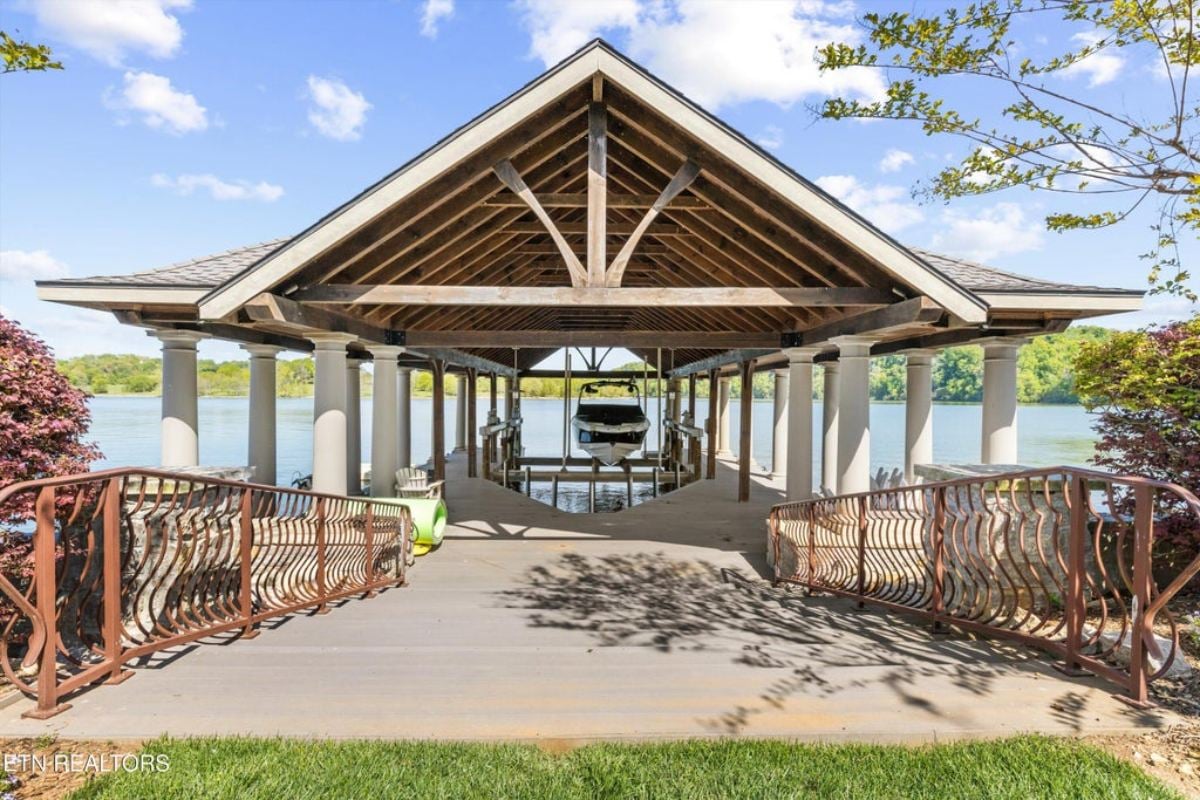 13,361 Sq. Ft. Mansion in Louisville, TN ($7,950,000)