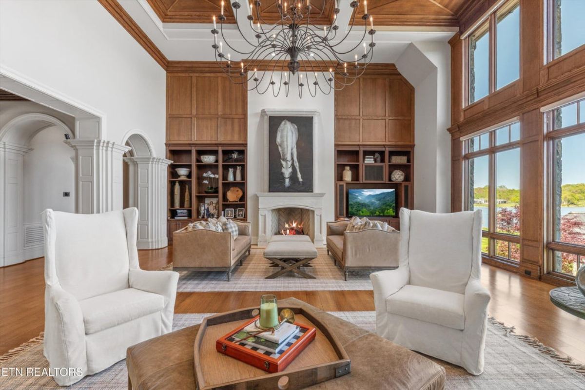 13,361 Sq. Ft. Mansion in Louisville, TN ($7,950,000)