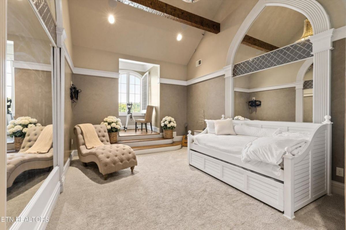 13,361 Sq. Ft. Mansion in Louisville, TN ($7,950,000)