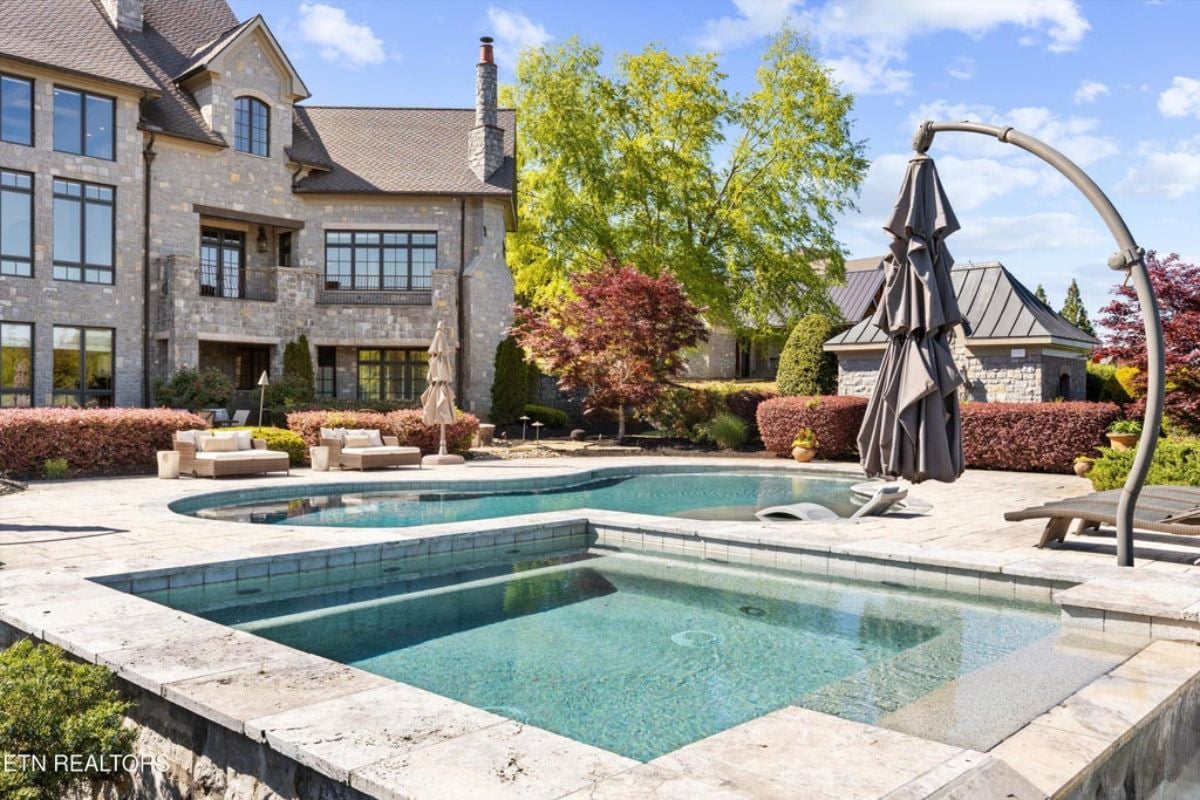 13,361 Sq. Ft. Mansion in Louisville, TN ($7,950,000)