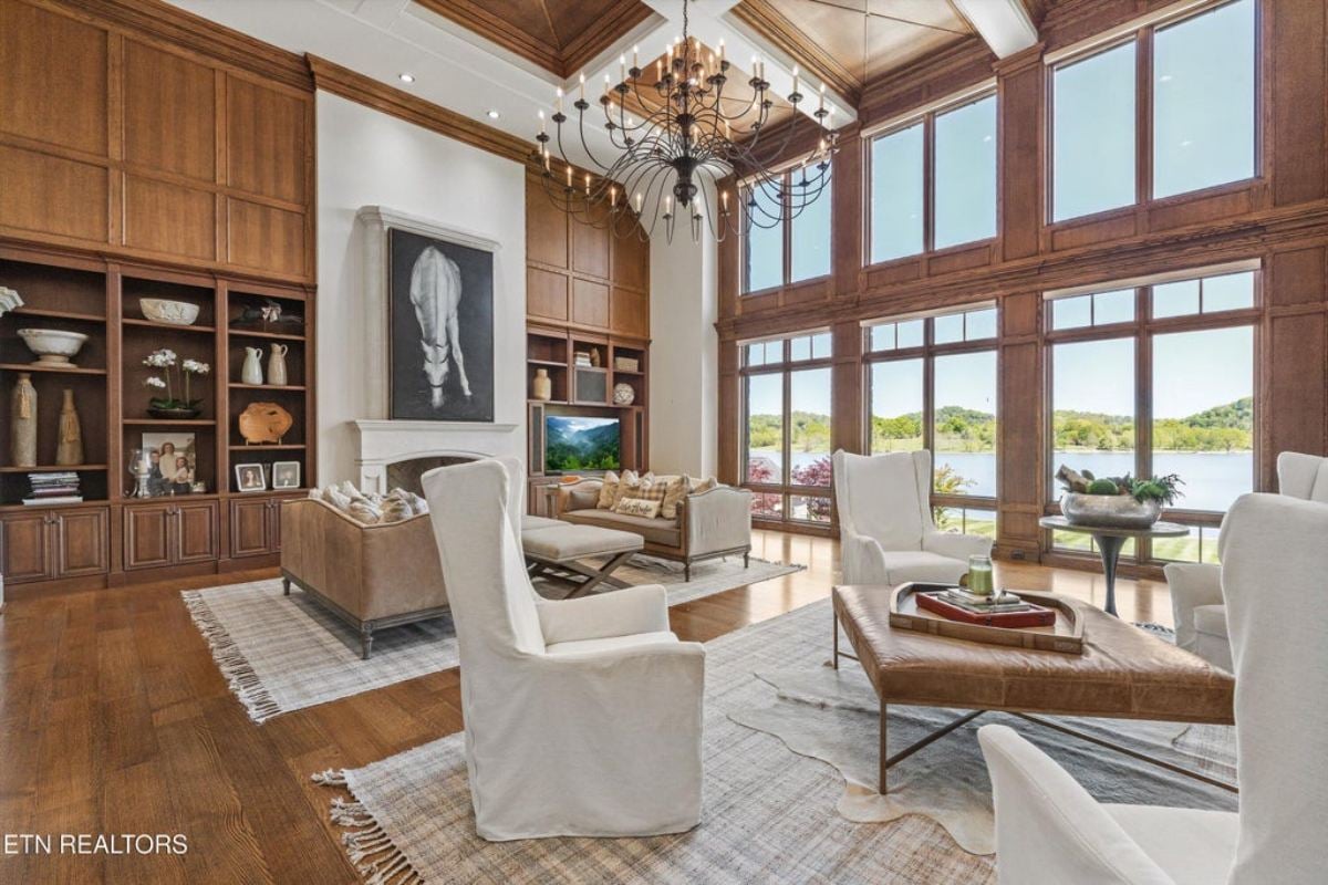 13,361 Sq. Ft. Mansion in Louisville, TN ($7,950,000)