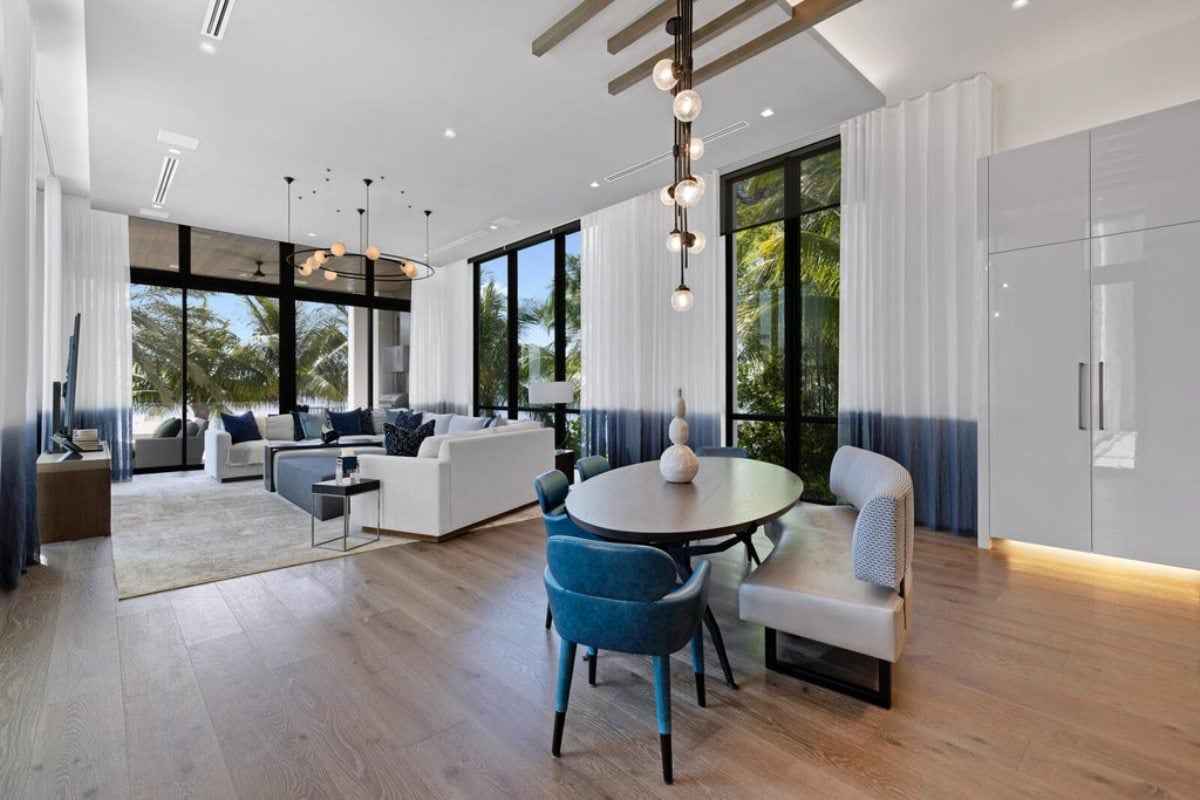 16,582 Sq. Ft. Mansion in Manalapan, FL ($84,888,000)