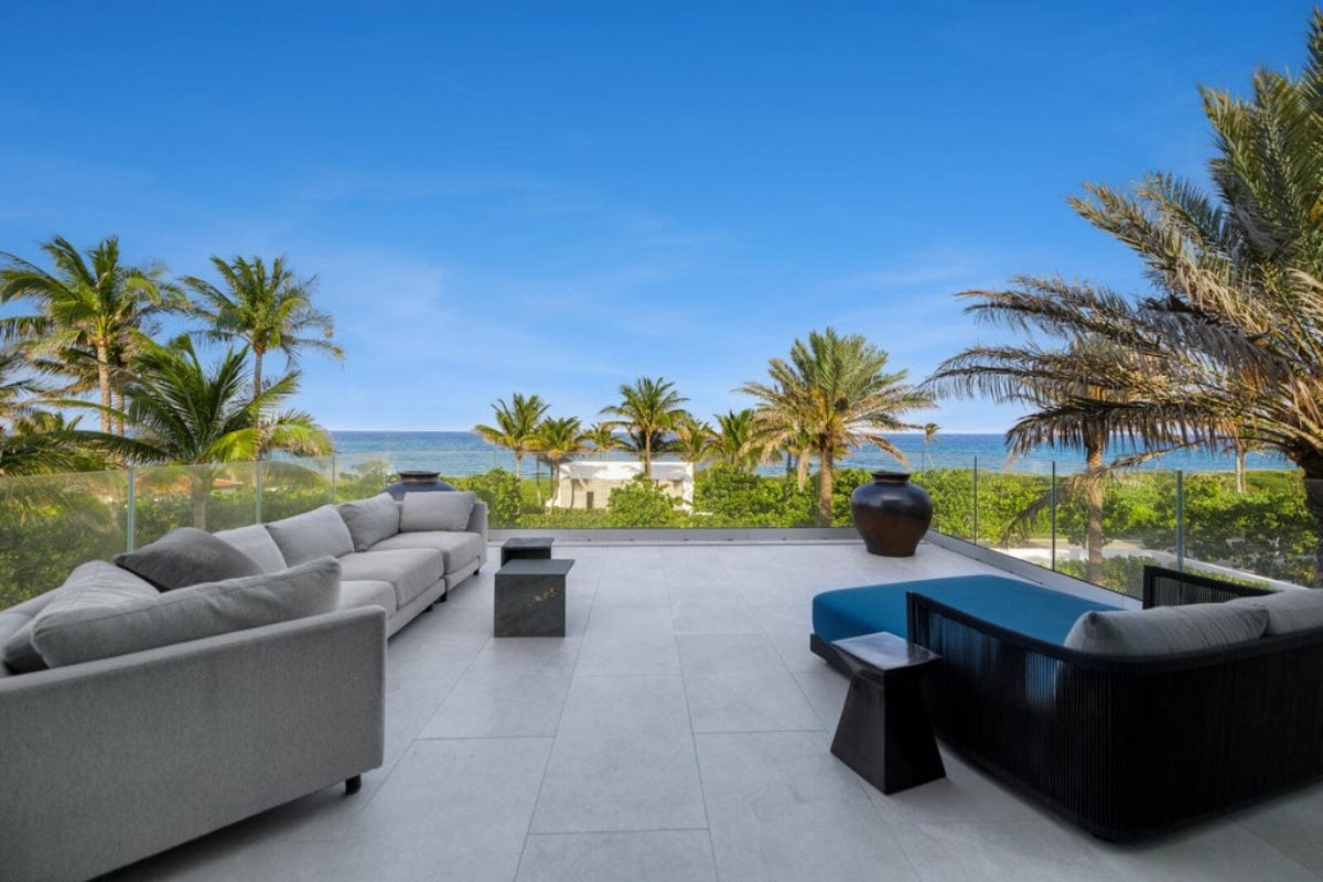 16,582 Sq. Ft. Mansion in Manalapan, FL ($84,888,000)