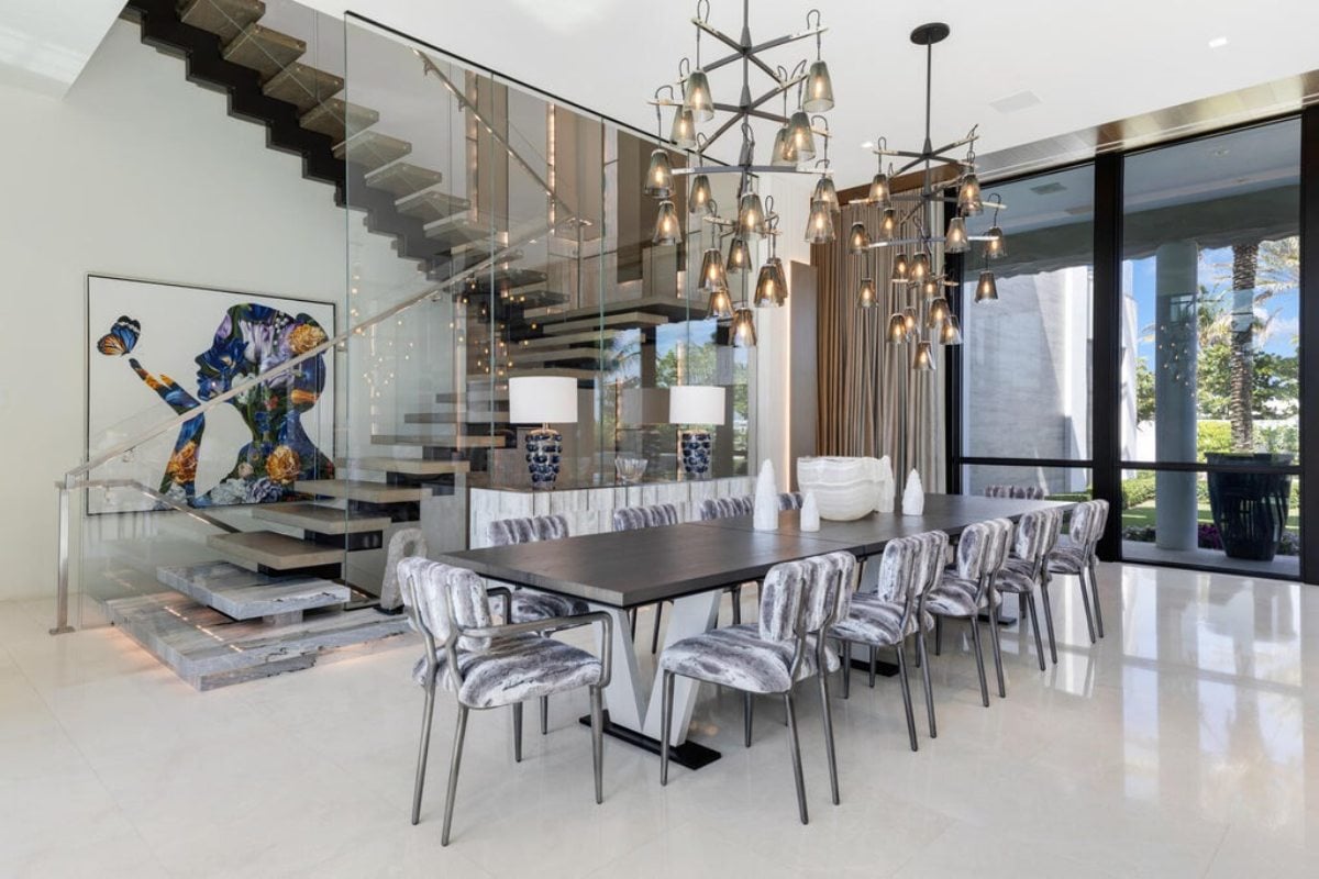 16,582 Sq. Ft. Mansion in Manalapan, FL ($84,888,000)