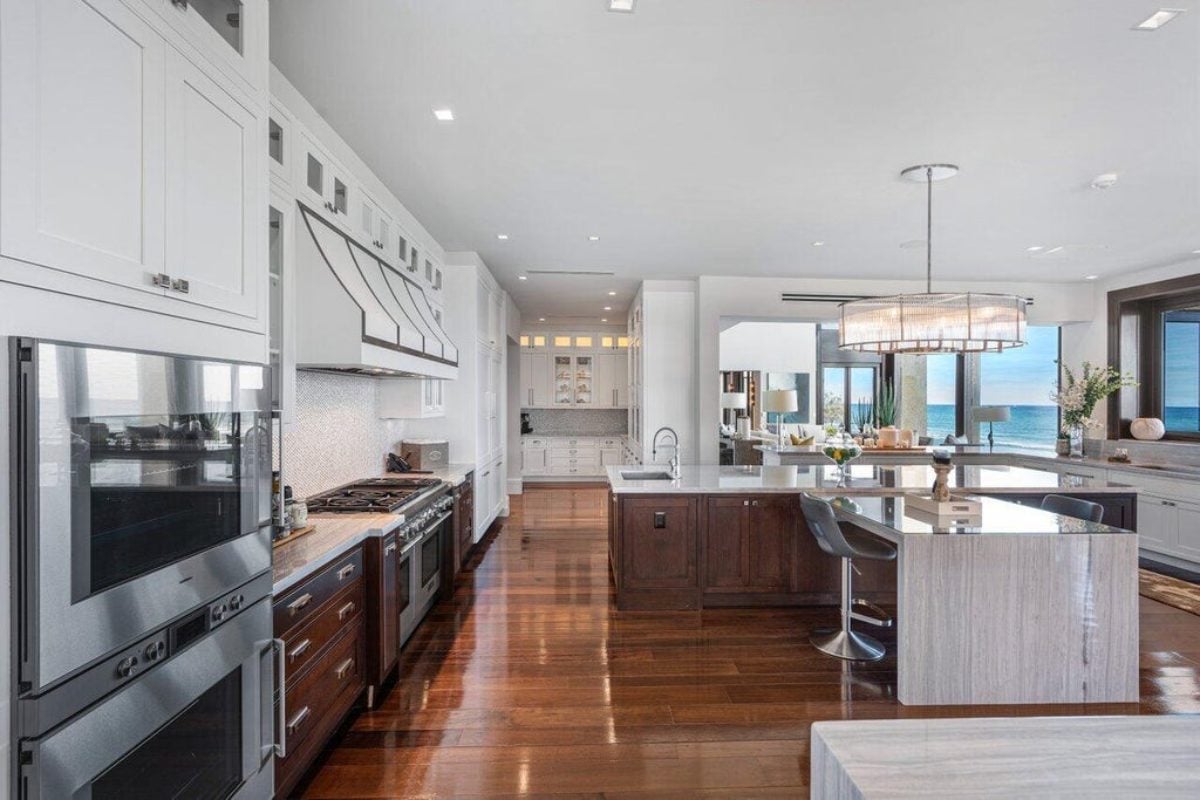 29,485 Sq. Ft. Mansion in Manalapan, FL ($150,000,000)