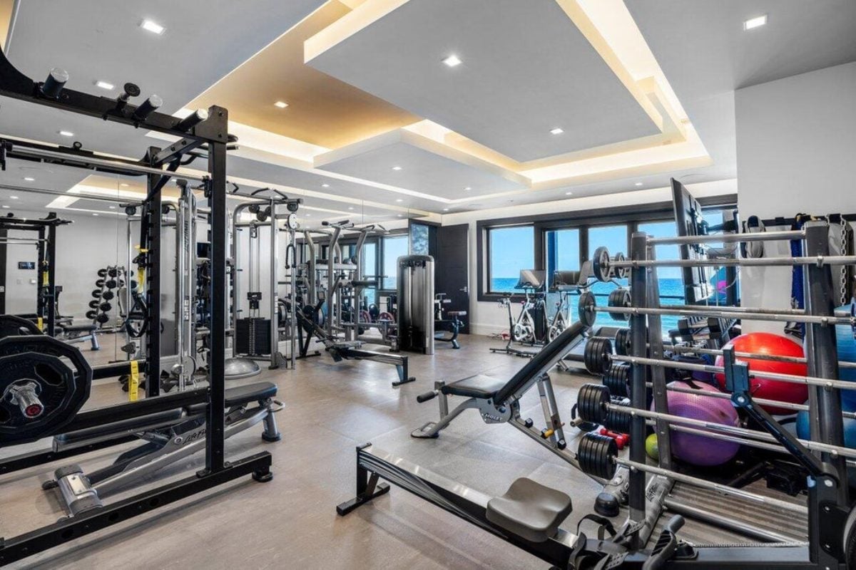 29,485 Sq. Ft. Mansion in Manalapan, FL ($150,000,000)