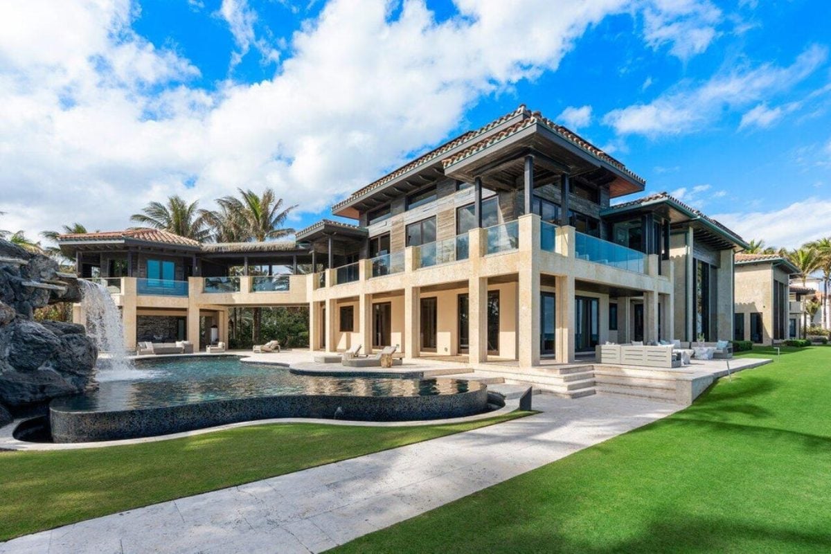29,485 Sq. Ft. Mansion in Manalapan, FL ($150,000,000)