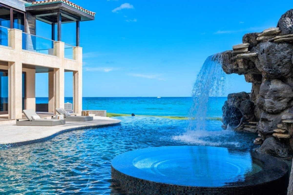 29,485 Sq. Ft. Mansion in Manalapan, FL ($150,000,000)