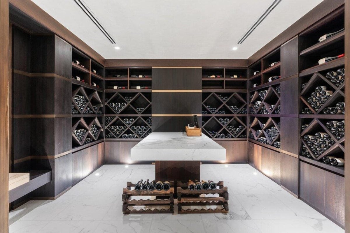 29,485 Sq. Ft. Mansion in Manalapan, FL ($150,000,000)