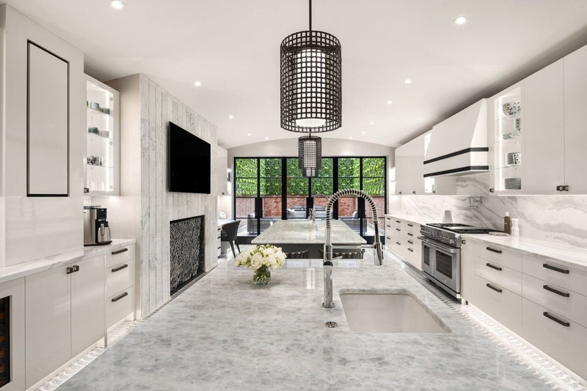 9,200 Sq. Ft. Mansion in Manhattan, NY ($26,950,000)