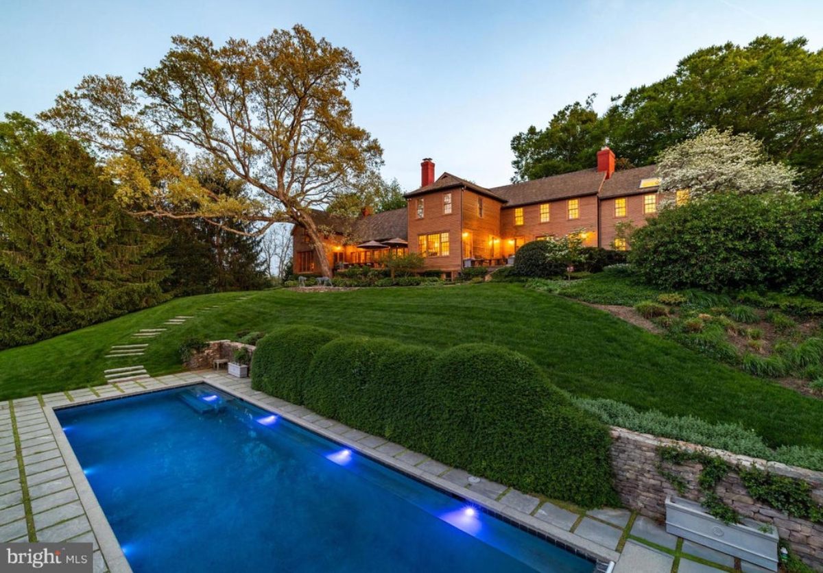 9,900 Sq. Ft. Mansion in McLean, VA ($15,000,000)