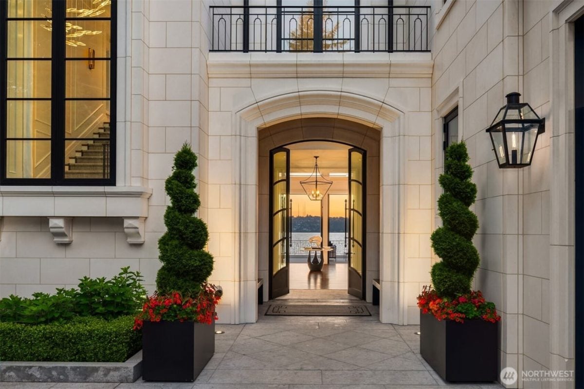 9,720 Sq. Ft. Mansion in Mercer Island, WA ($29,000,000)