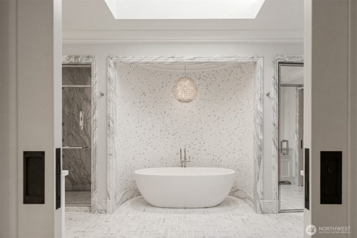 9,720 Sq. Ft. Mansion in Mercer Island, WA ($29,000,000)