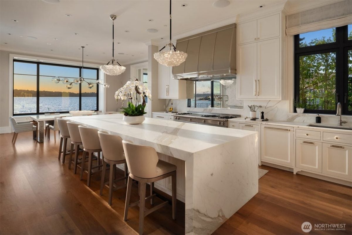 9,720 Sq. Ft. Mansion in Mercer Island, WA ($29,000,000)