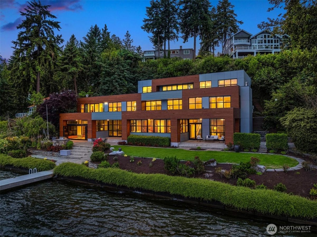 6,117 Sq. Ft. Mansion in Mercer Island, WA ($10,850,000)