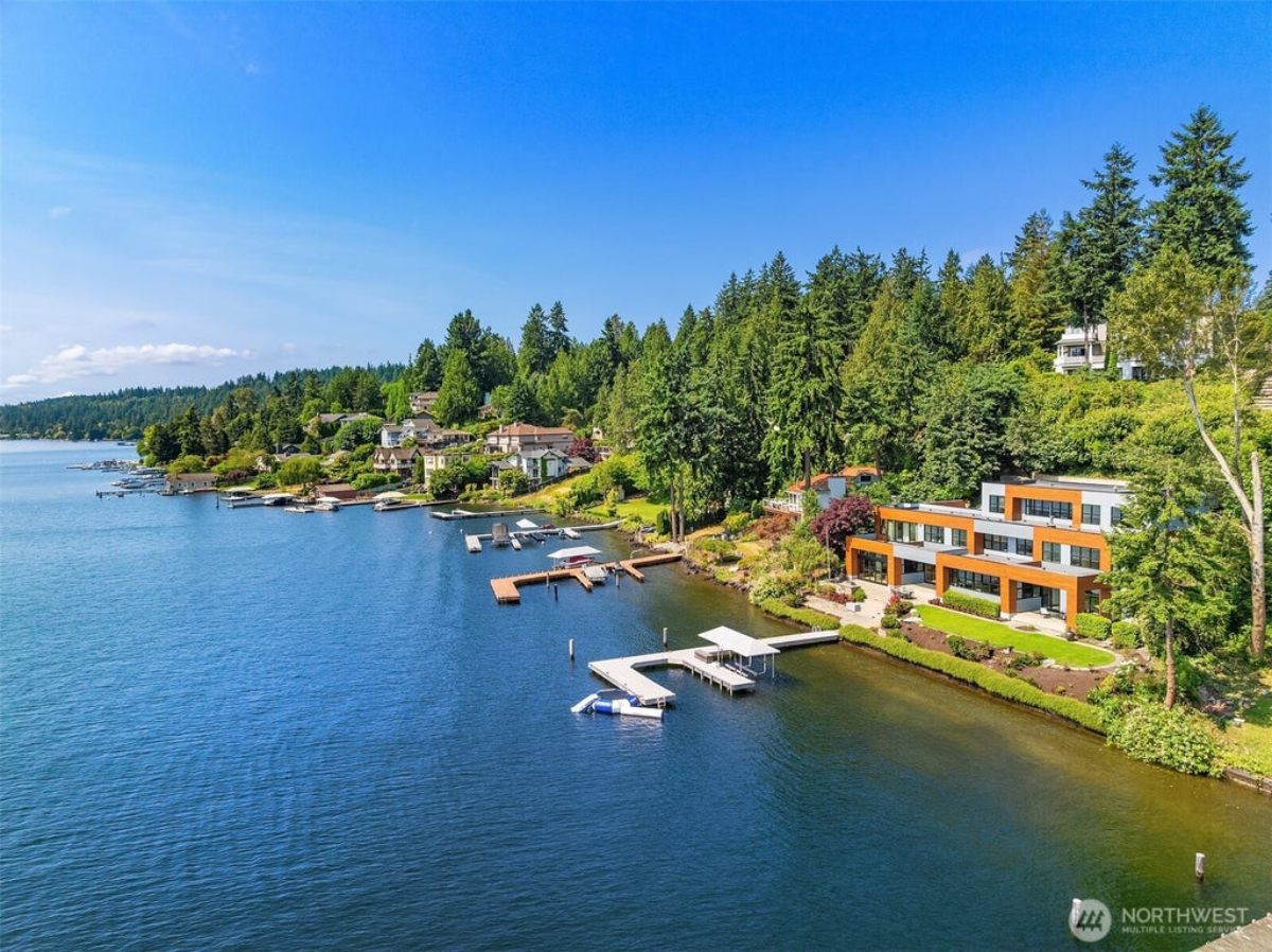 6,117 Sq. Ft. Mansion in Mercer Island, WA ($10,850,000)