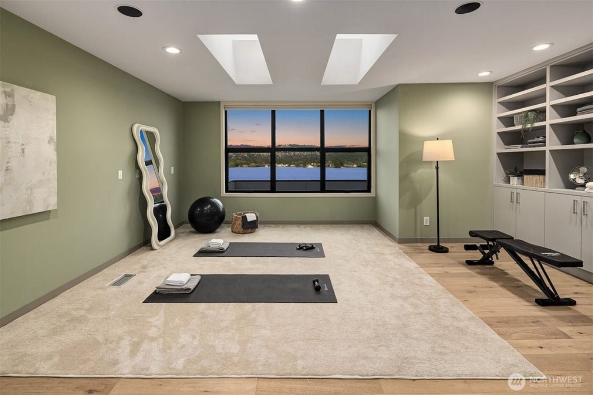 6,117 Sq. Ft. Mansion in Mercer Island, WA ($10,850,000)
