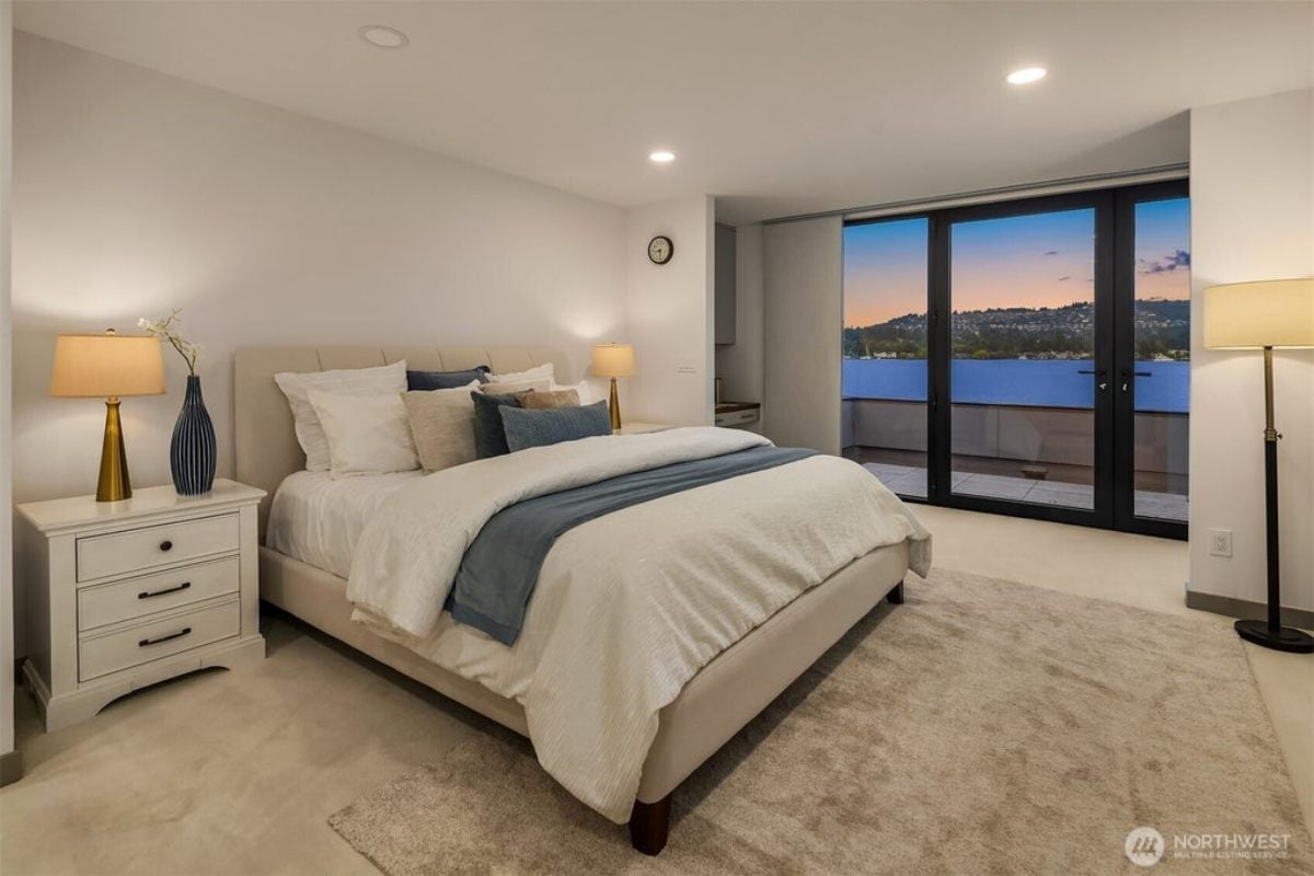 6,117 Sq. Ft. Mansion in Mercer Island, WA ($10,850,000)