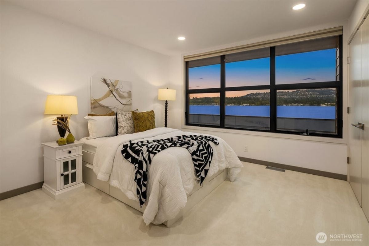 6,117 Sq. Ft. Mansion in Mercer Island, WA ($10,850,000)