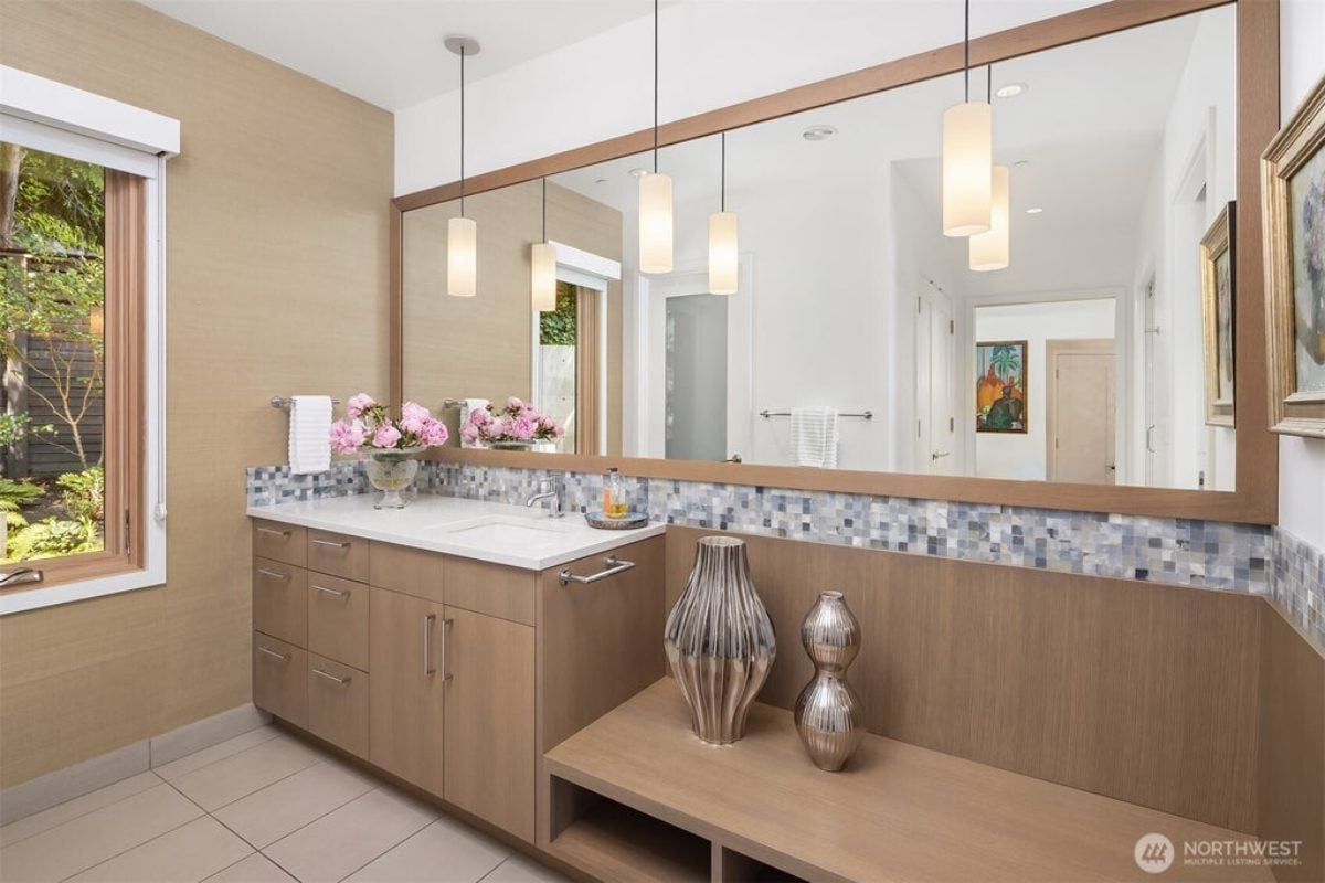 4,632 Sq. Ft. Mansion in Mercer Island, WA ($11,500,000)