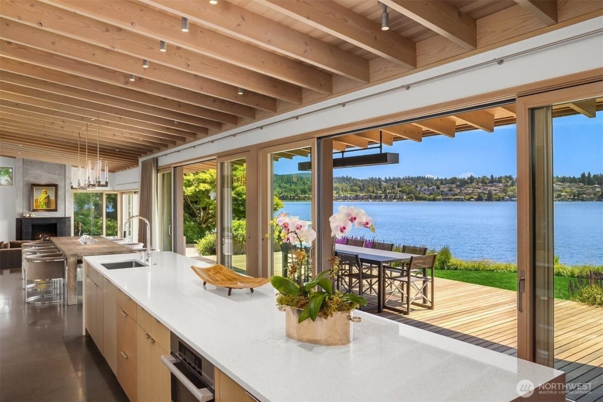 4,632 Sq. Ft. Mansion in Mercer Island, WA ($11,500,000)