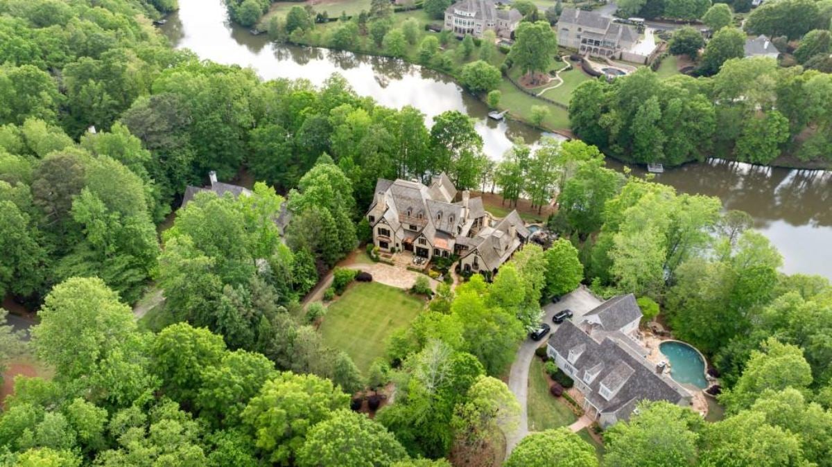 22,048 Sq. Ft. Mansion in Milton, GA ($9,950,000)
