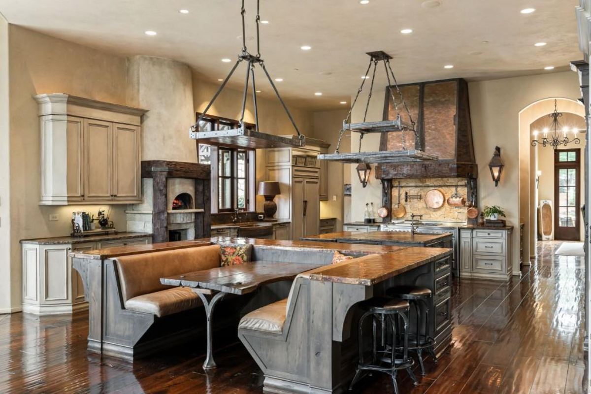 22,048 Sq. Ft. Mansion in Milton, GA ($9,950,000)