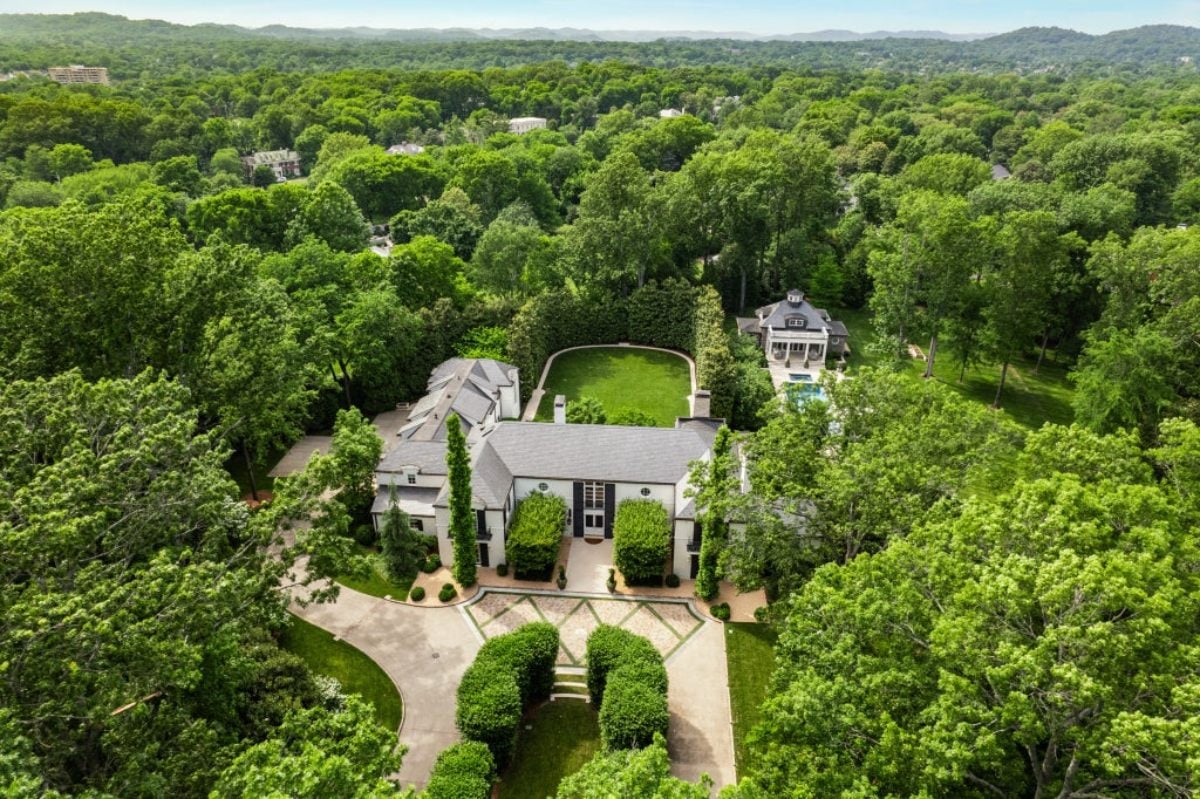10,399 Sq. Ft. Mansion in Nashville, TN ($23,800,000)
