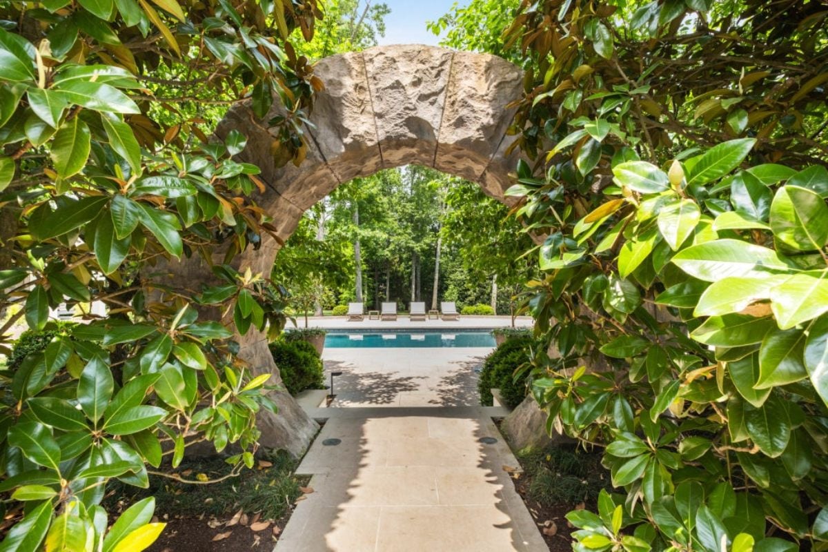 10,399 Sq. Ft. Mansion in Nashville, TN ($23,800,000)