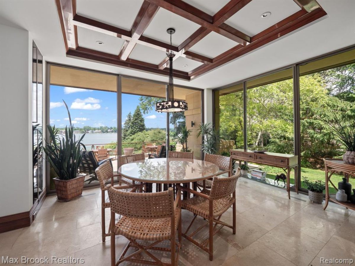 9,369 Sq. Ft. Mansion in Orchard Lake, MI ($9,999,900)