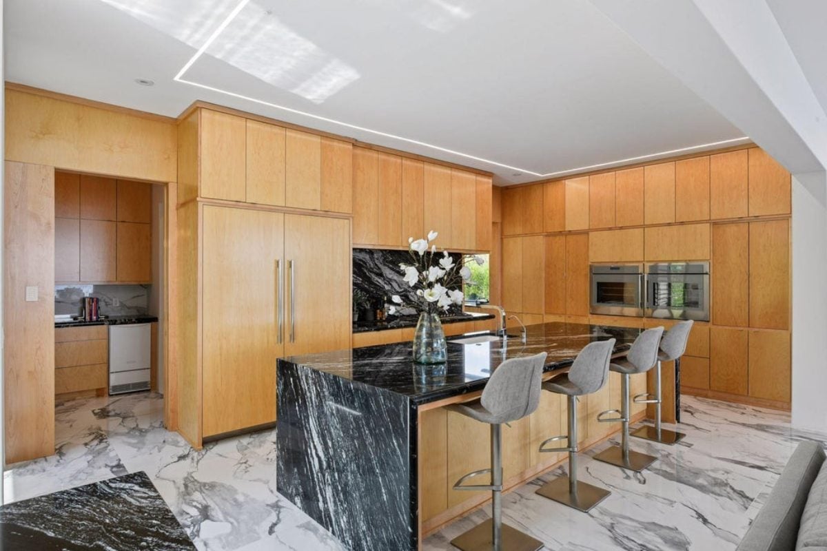 6,404 Sq. Ft. Mansion in Orono, MN ($8,900,000)
