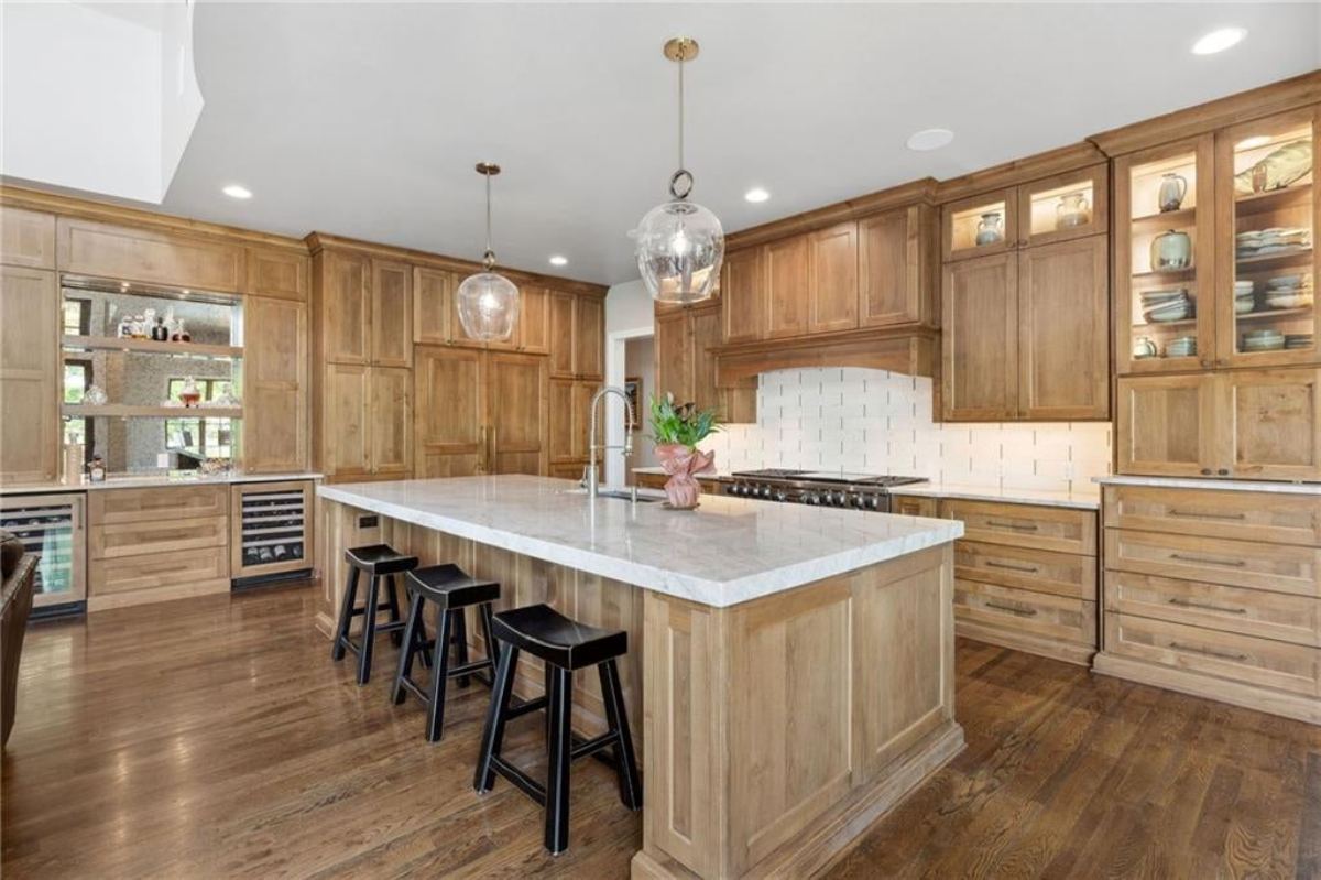 9,658 Sq. Ft. Mansion in Overland Park, KS ($3,475,000)