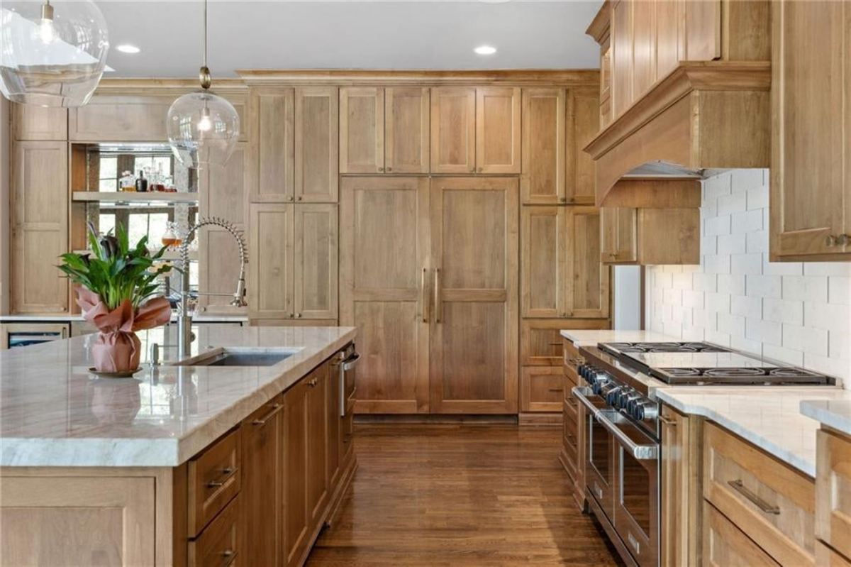 9,658 Sq. Ft. Mansion in Overland Park, KS ($3,475,000)