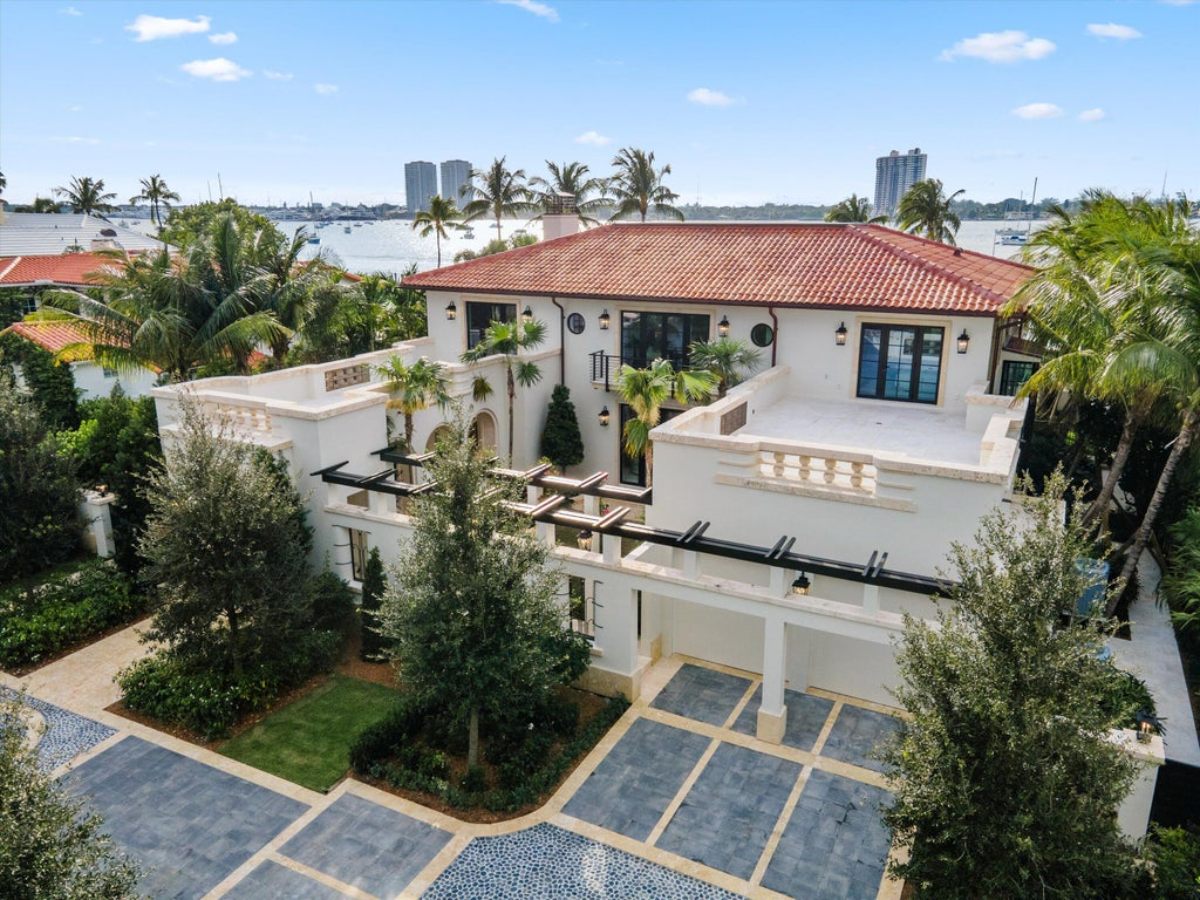 7,016 Sq. Ft. Mansion in Palm Beach, FL ($69,500,000)