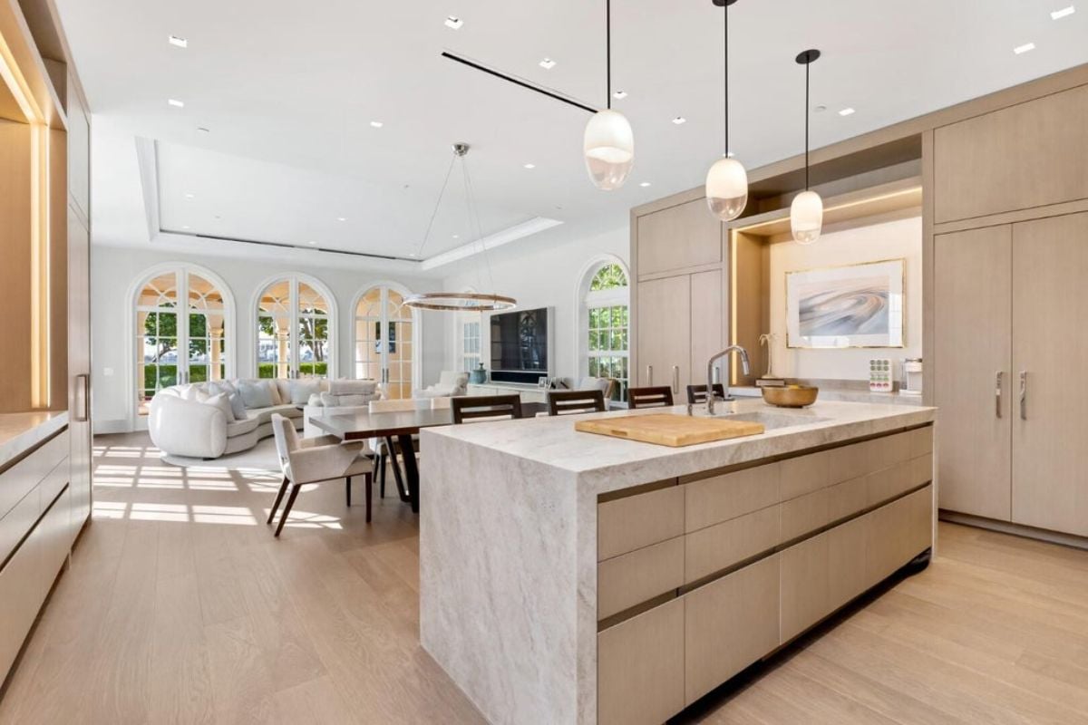 13,375 Sq. Ft. Mansion in Palm Beach, FL ($90,000,000)